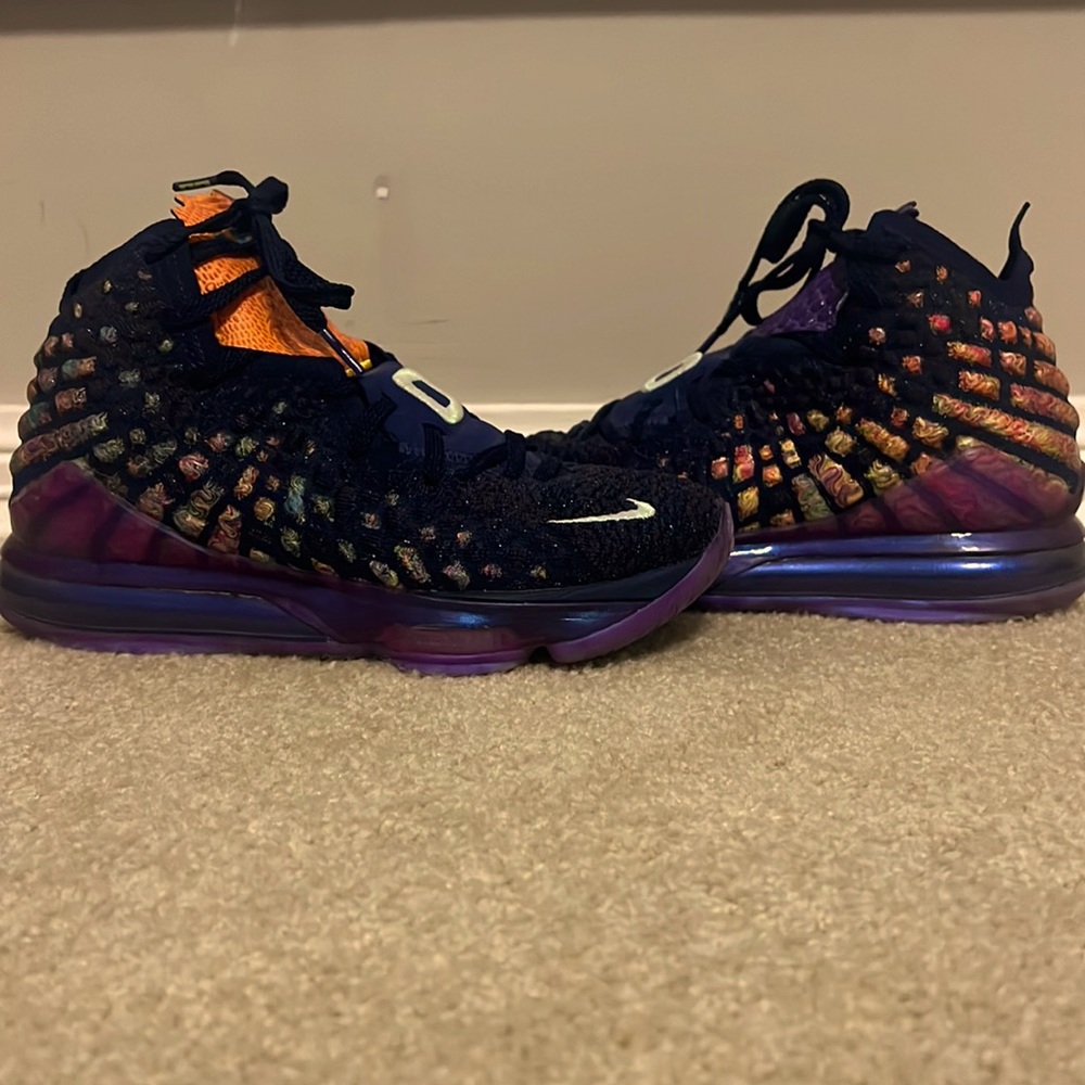 Lebron Nike basketball shoes (used)